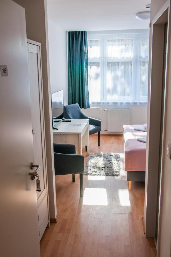 Harangtorony Szallo Kőszeg Exterior foto